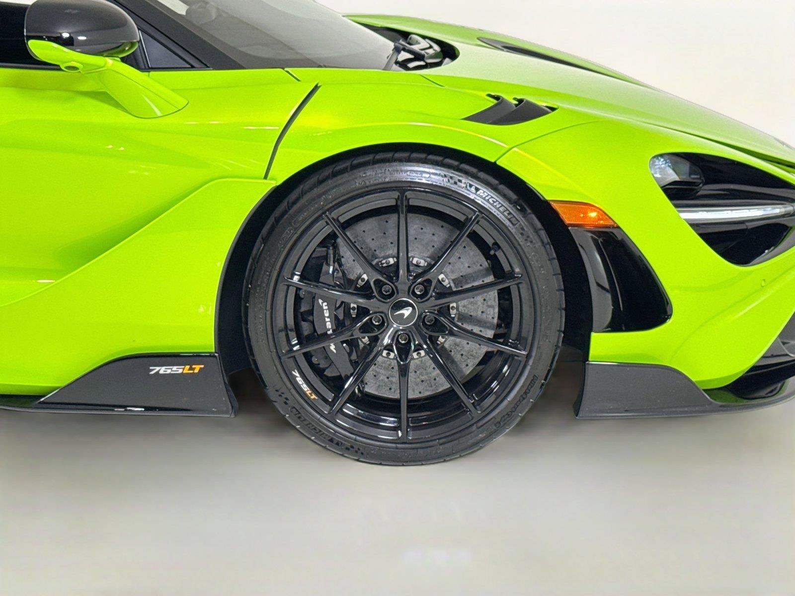 Used 2021 McLaren 765LT photo 34