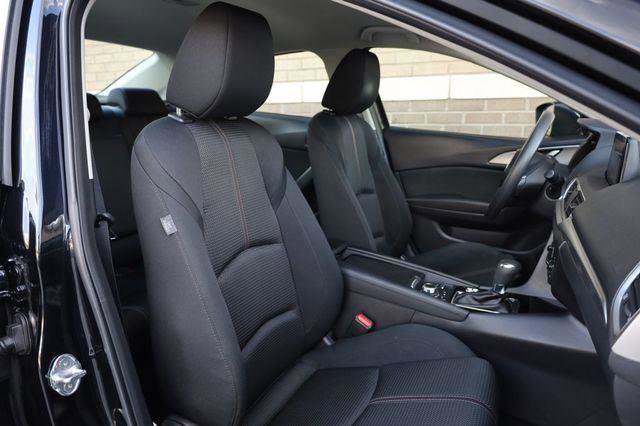 2017 MAZDA Mazda3 Sport