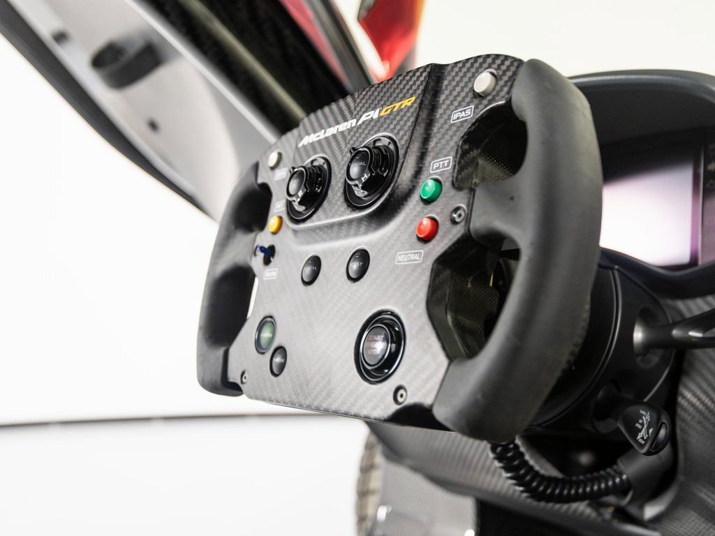 Used 2015 McLaren P1 photo 46