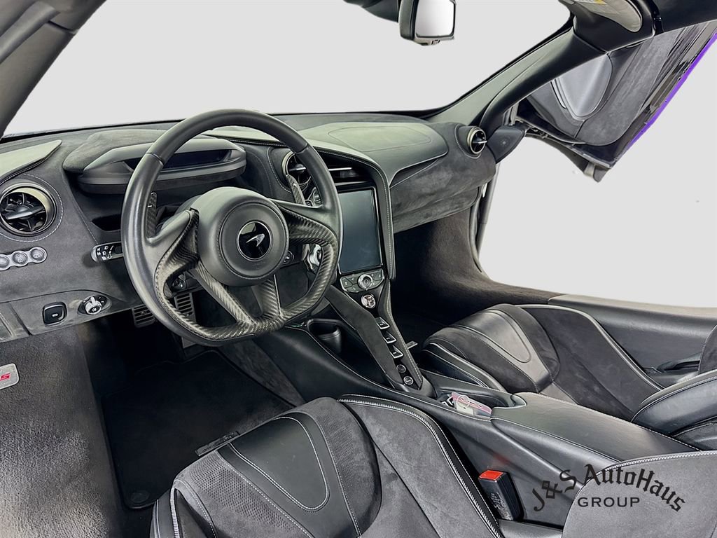 Used 2020 McLaren 720S Performance photo 29
