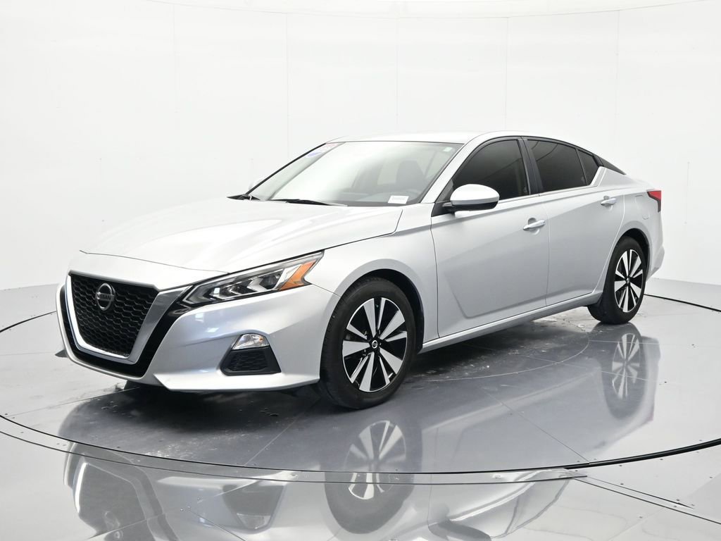 Certified 2022 Nissan Altima 2.5 SV