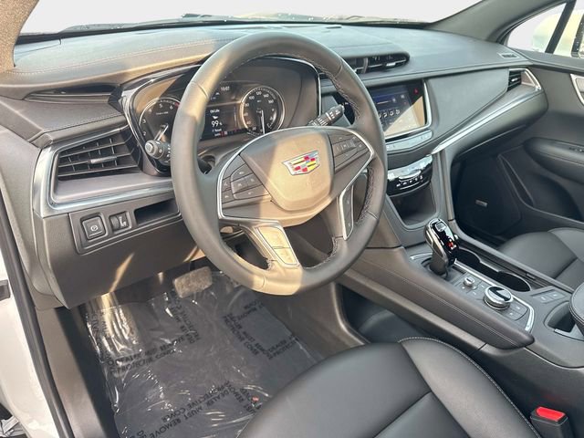 2025 Cadillac XT5 Luxury