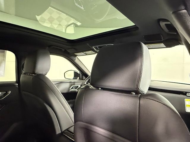 2026 Land Rover Range Rover Velar Dynamic SE