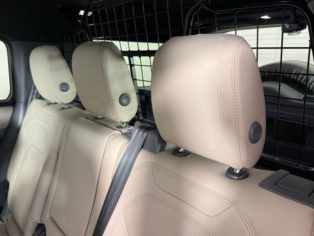 2023 Land Rover Defender 130 SE