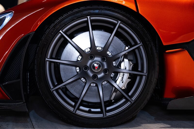 Used 2014 McLaren P1 photo 31