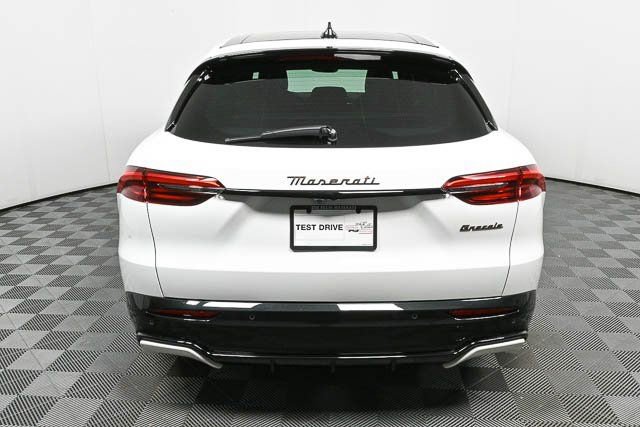 2025 Maserati Grecale Folgore