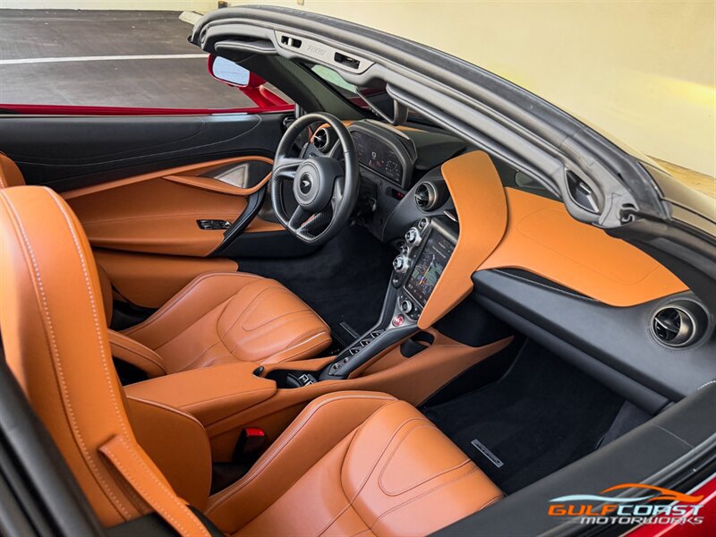 Used 2022 McLaren 720S Spider photo 29