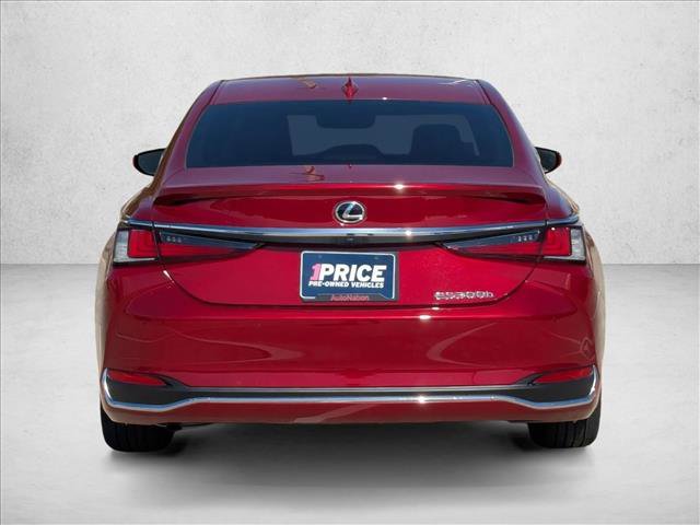 2023 Lexus ES 300h Ultra Luxury