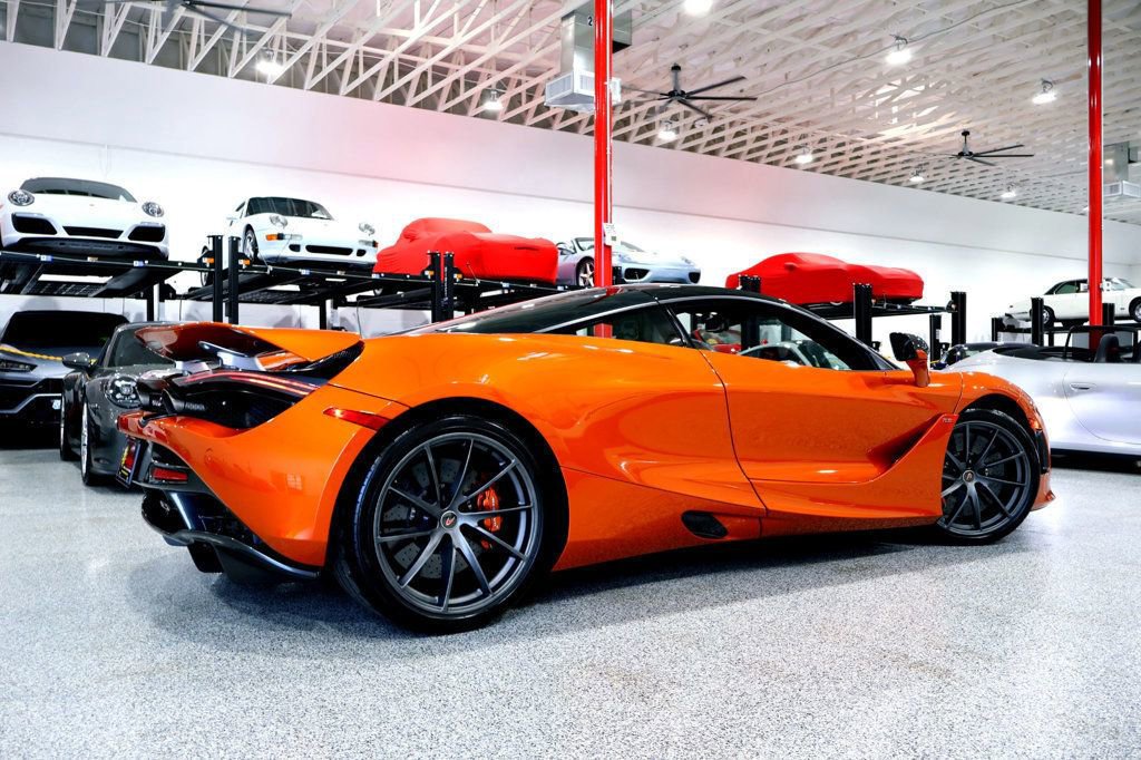 Used 2018 McLaren 720S Performance photo 15