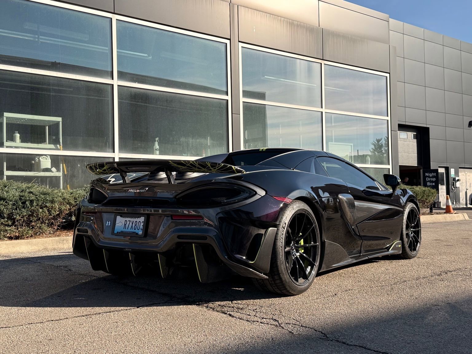 Used 2020 McLaren 600LT Spider photo 6