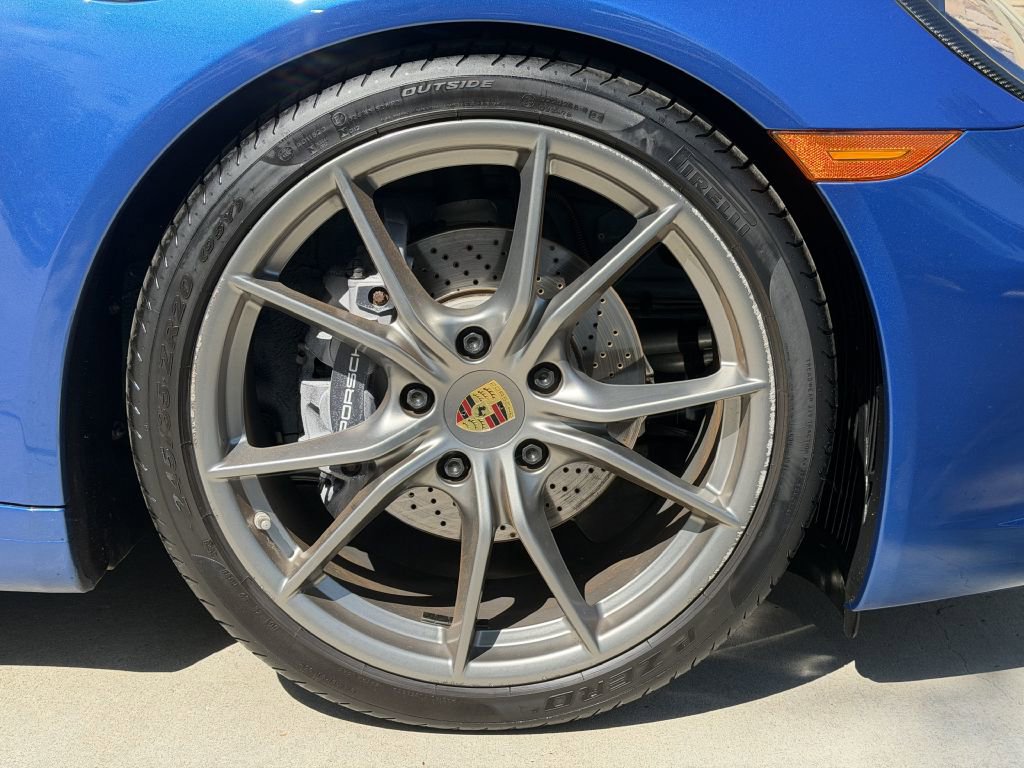 2017 Porsche 911 Carrera