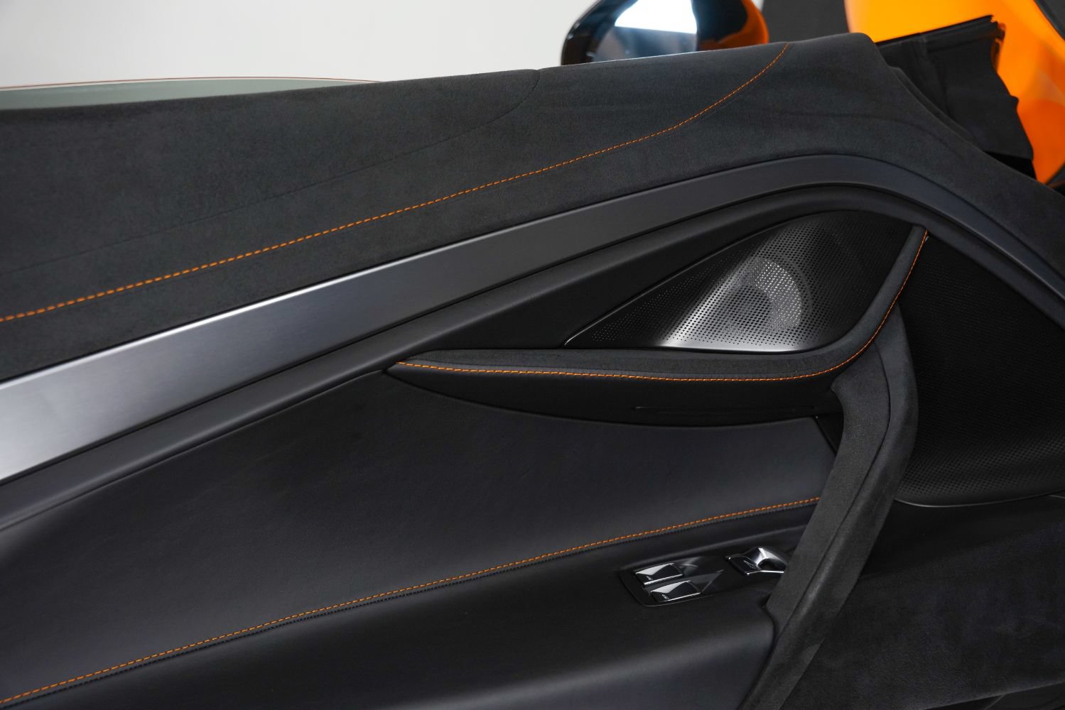 Used 2024 McLaren 750S Spider photo 39