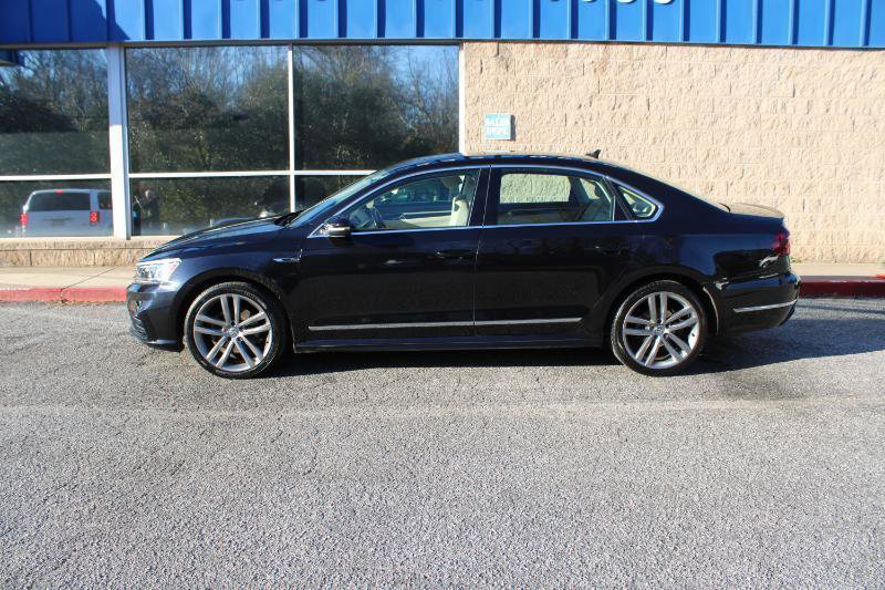 2019 Volkswagen Passat 2.0T SE R-Line