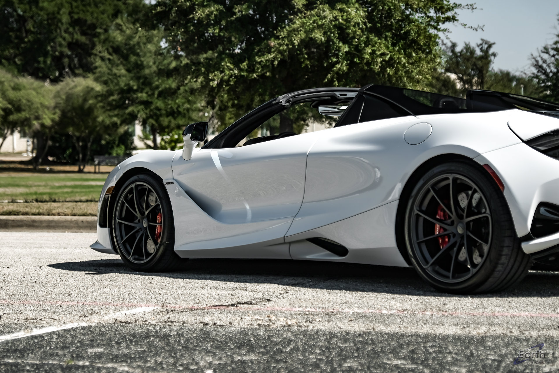 Used 2025 McLaren 750S Spider photo 18