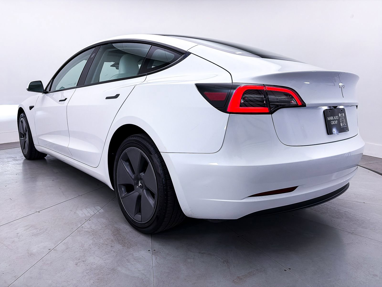 2023 Tesla Model 3 Standard Range