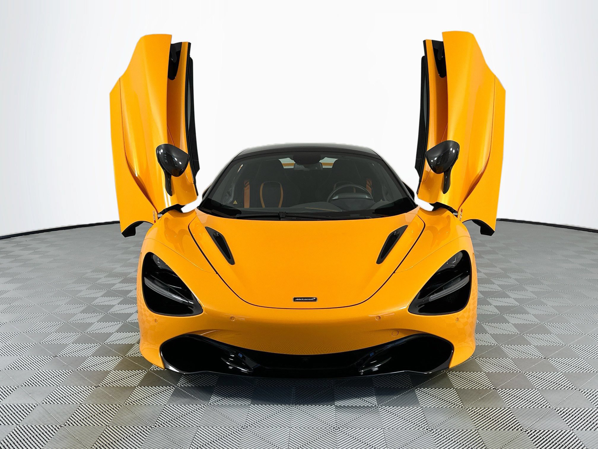Used 2022 McLaren 720S Performance photo 37