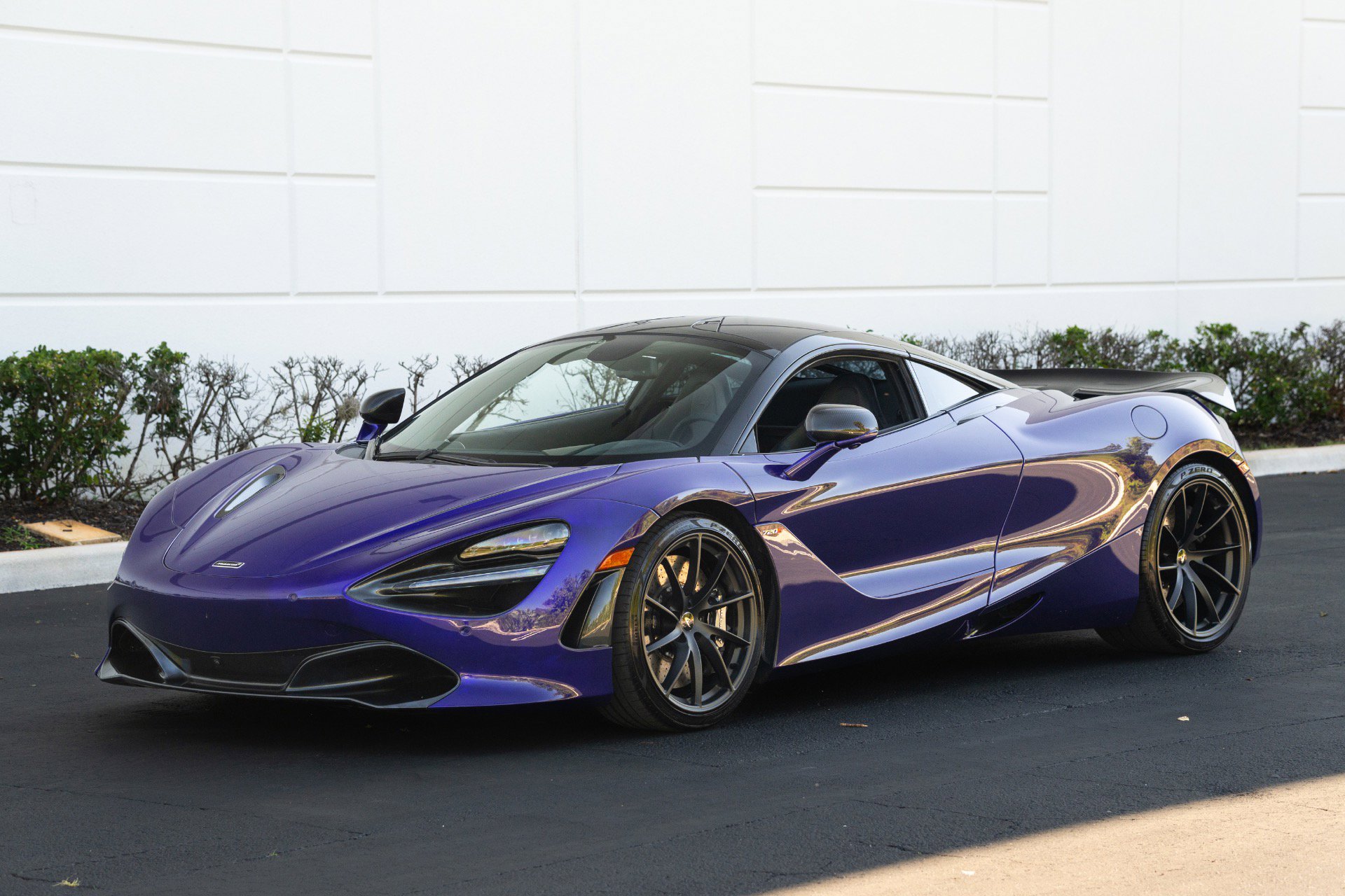 Used 2020 McLaren 720S photo 24