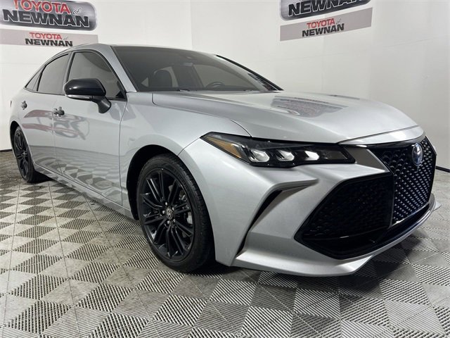 2022 Toyota Avalon Hybrid XSE Nightshade