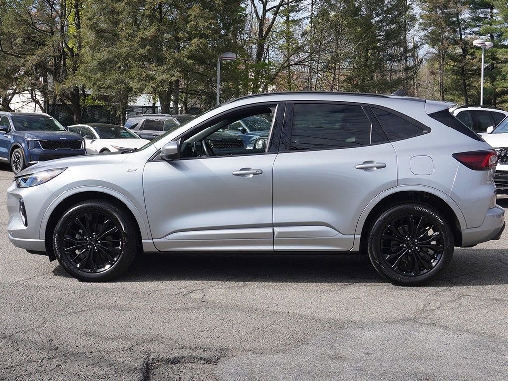 2023 Ford Escape ST-Line Elite