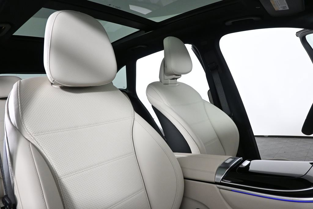 2026 Mercedes-Benz GLC 300