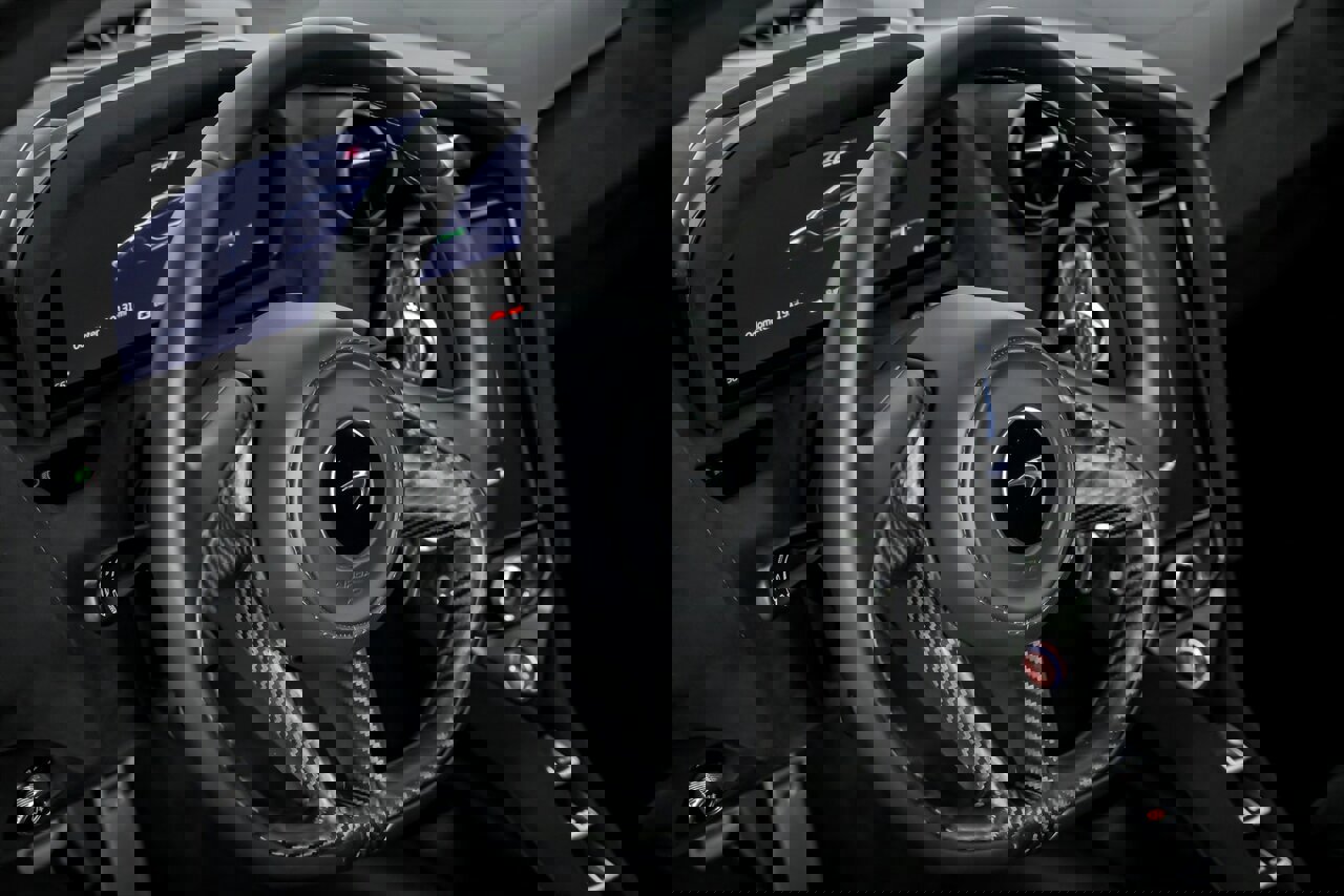 Used 2019 McLaren 720S photo 24