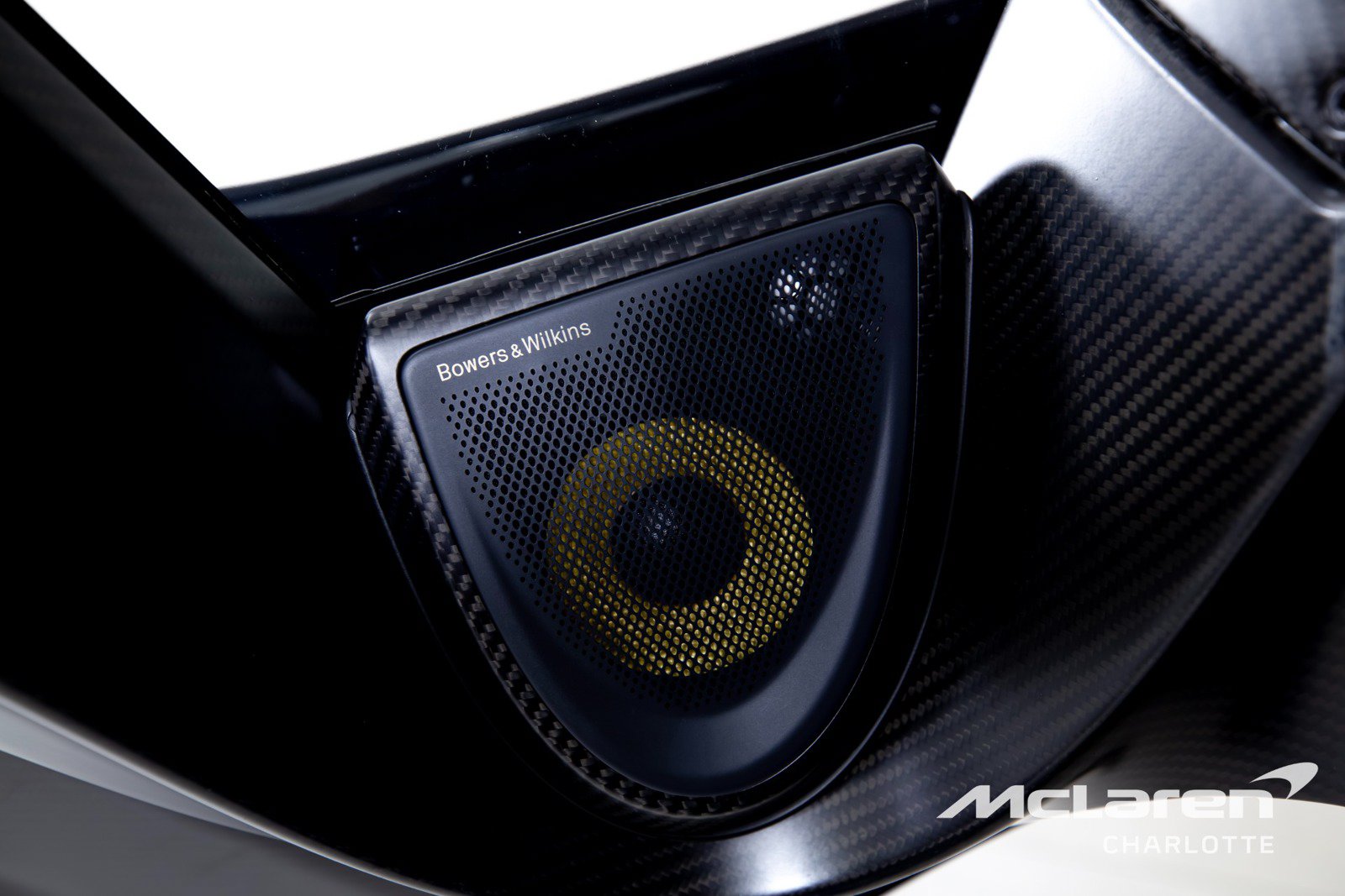 Used 2019 McLaren Senna photo 22