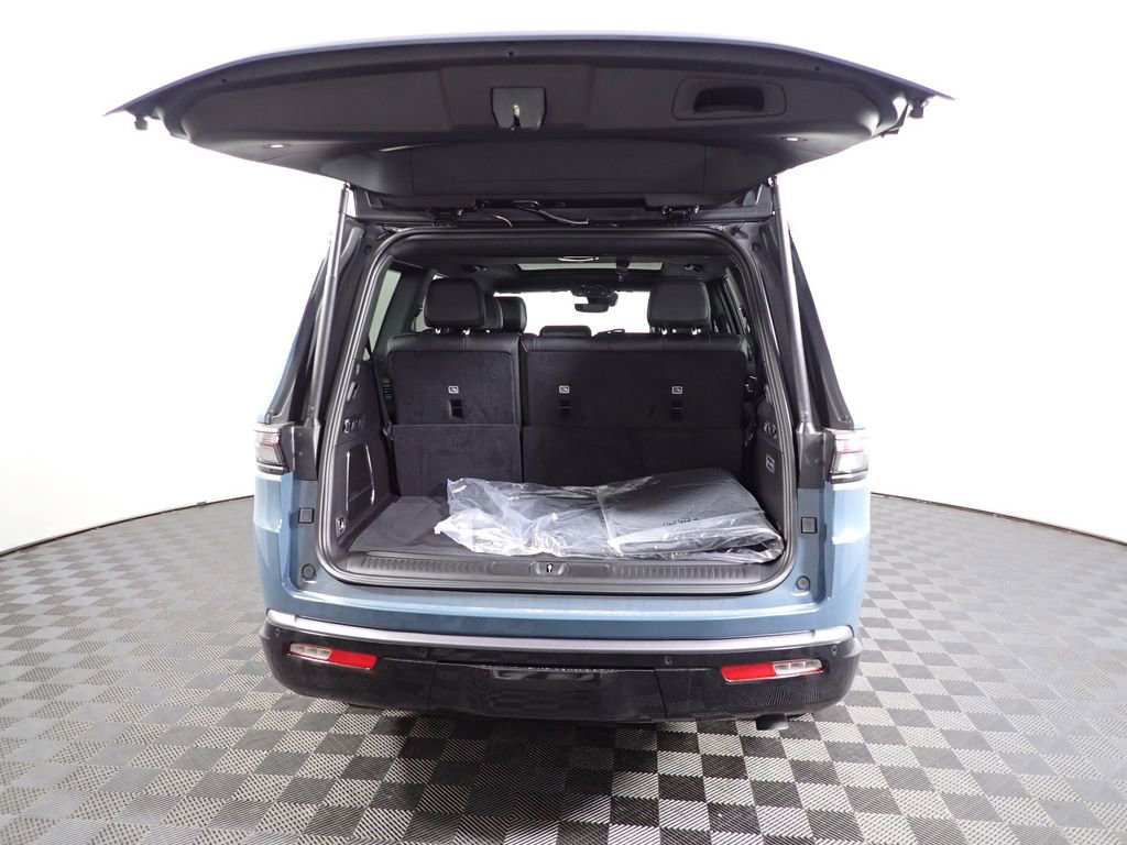 2026 Jeep Grand Wagoneer 4WD