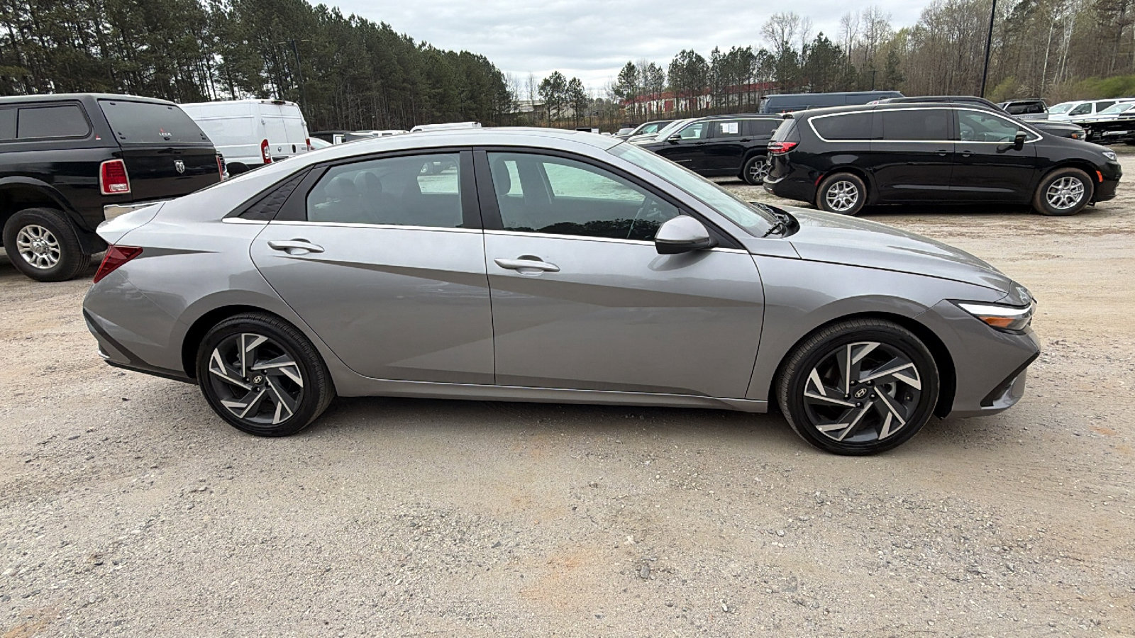 2024 Hyundai Elantra Limited