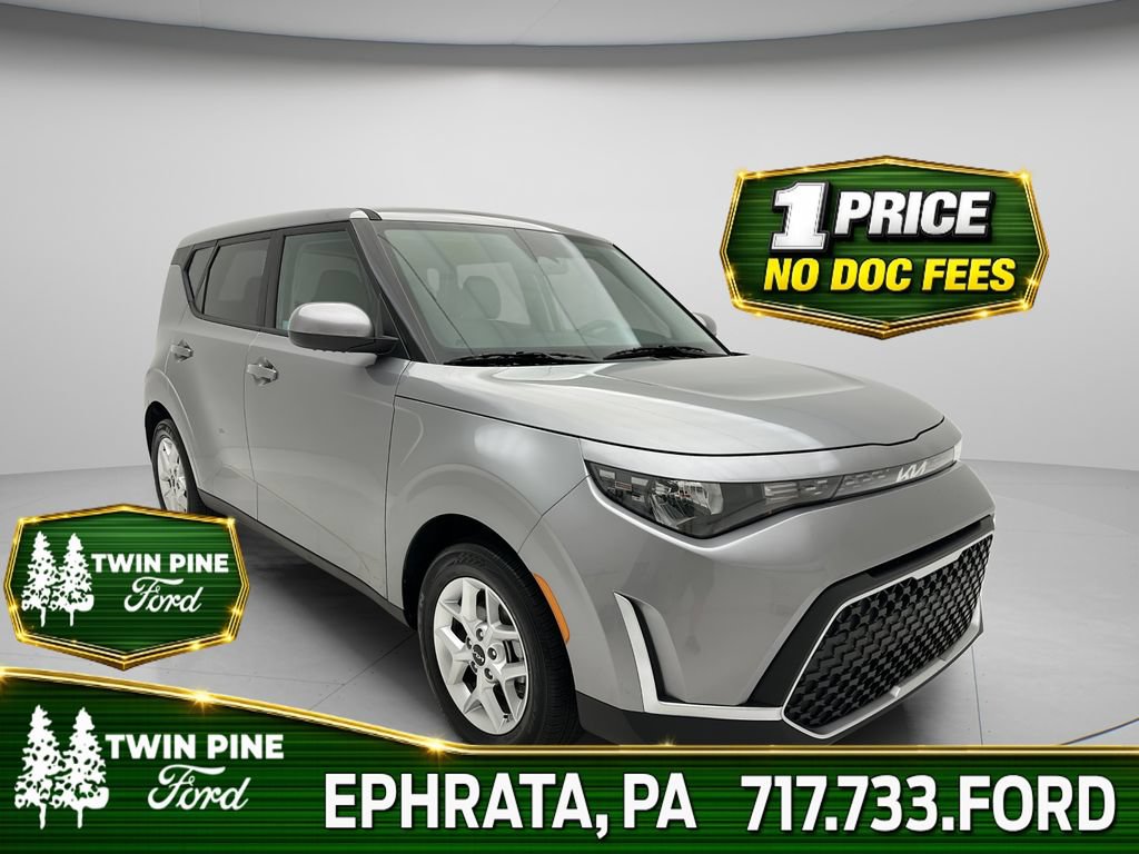 Used 2025 Kia Soul LX w/ LX Technology Package