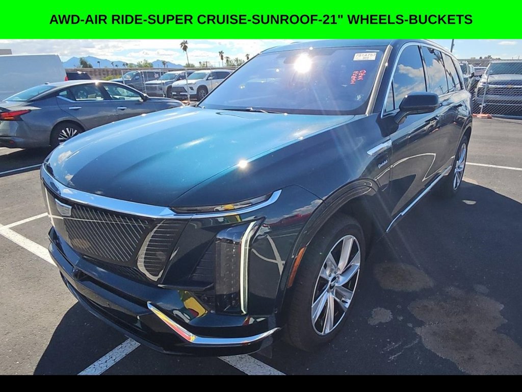 Used 2026 Cadillac Vistiq Luxury w/ LPO, Floor Liner Package