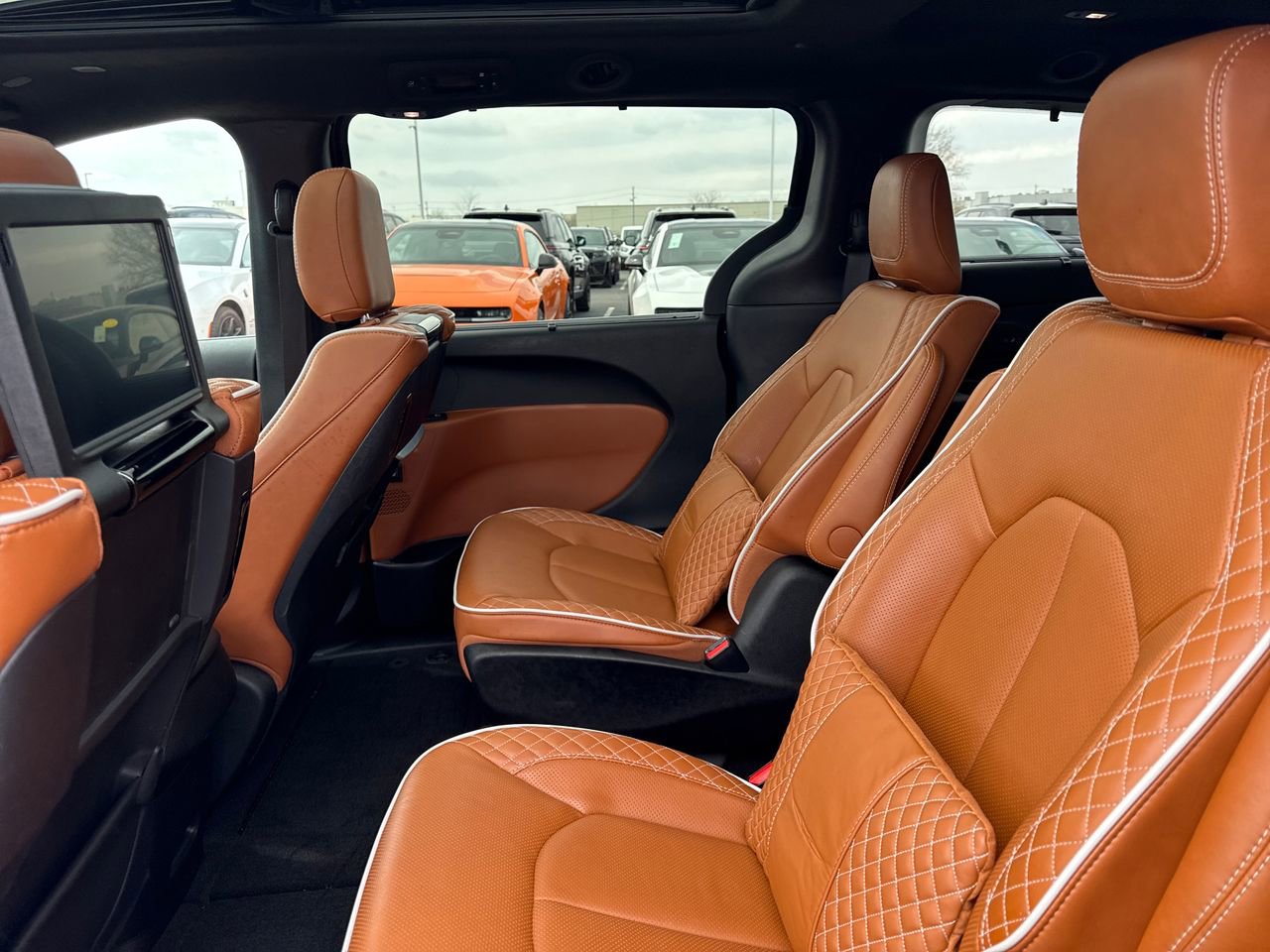 2025 Chrysler Pacifica Pinnacle