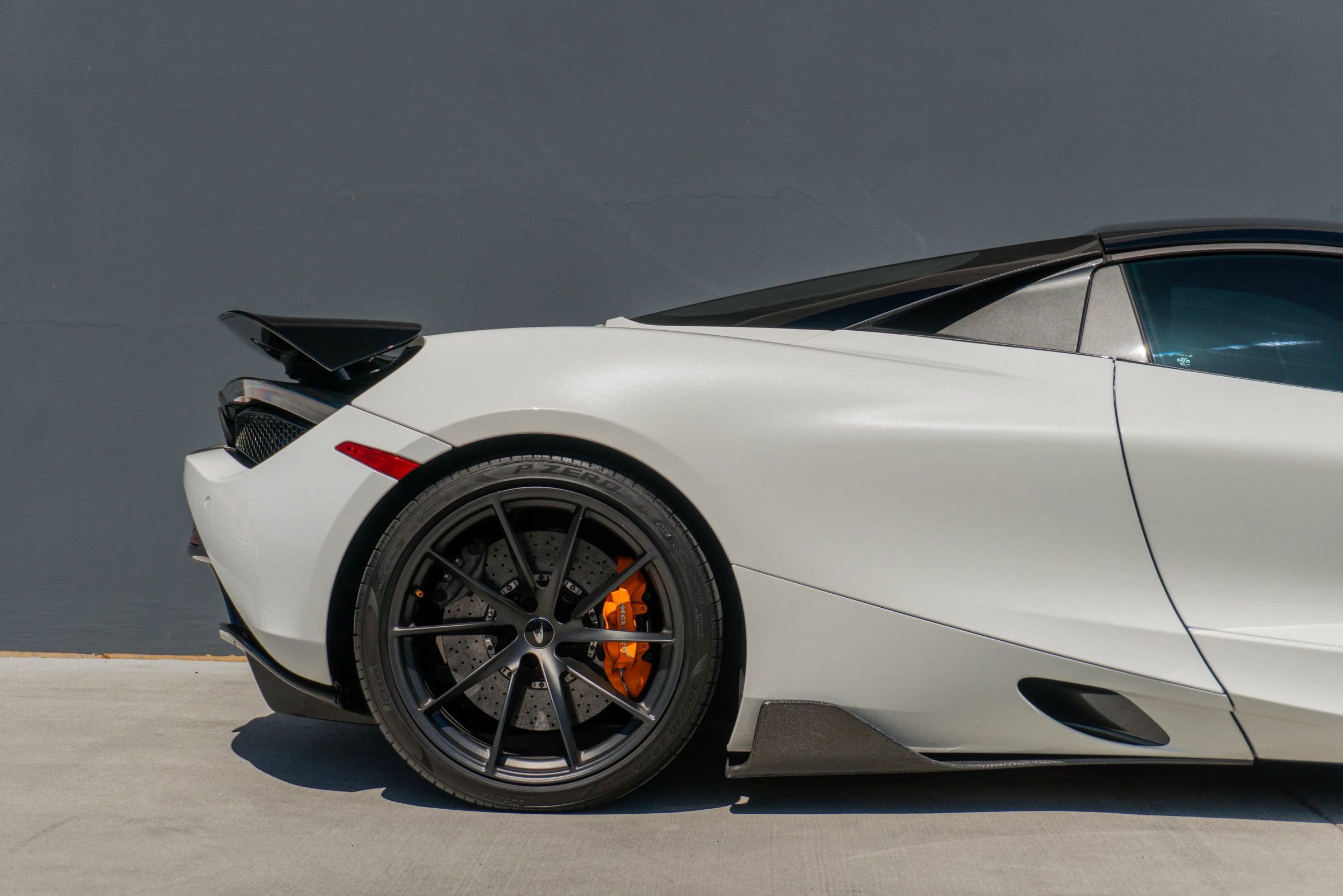 Used 2021 McLaren 720S Spider photo 35