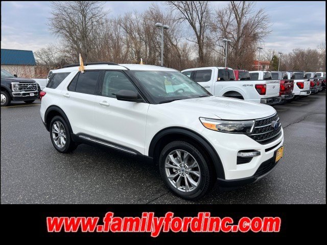 Certified 2022 Ford Explorer XLT w/ Equipment Group 202A