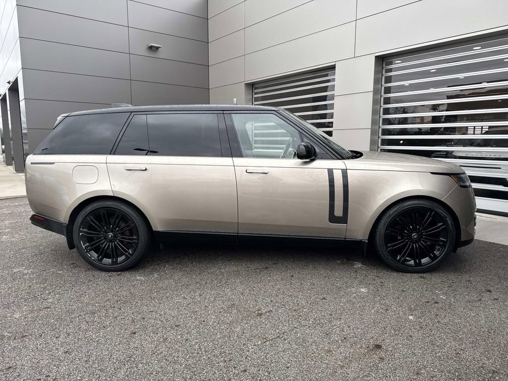 2024 Land Rover Range Rover Long Wheelbase SE