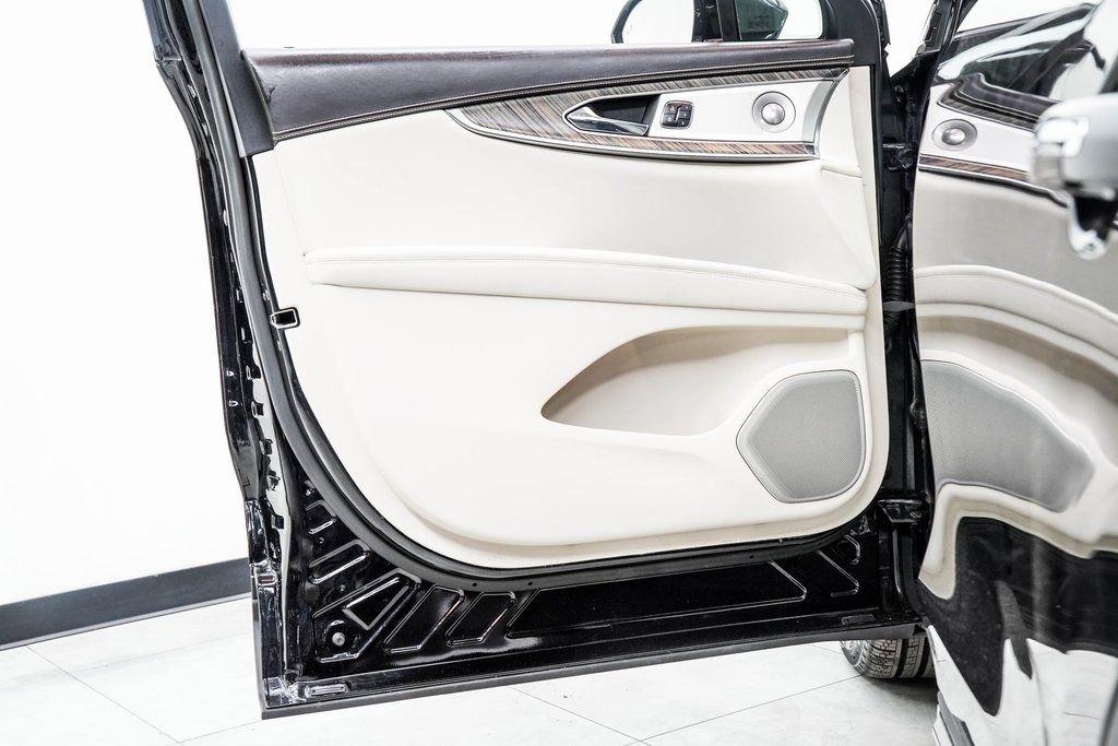 2019 Lincoln Nautilus Black Label