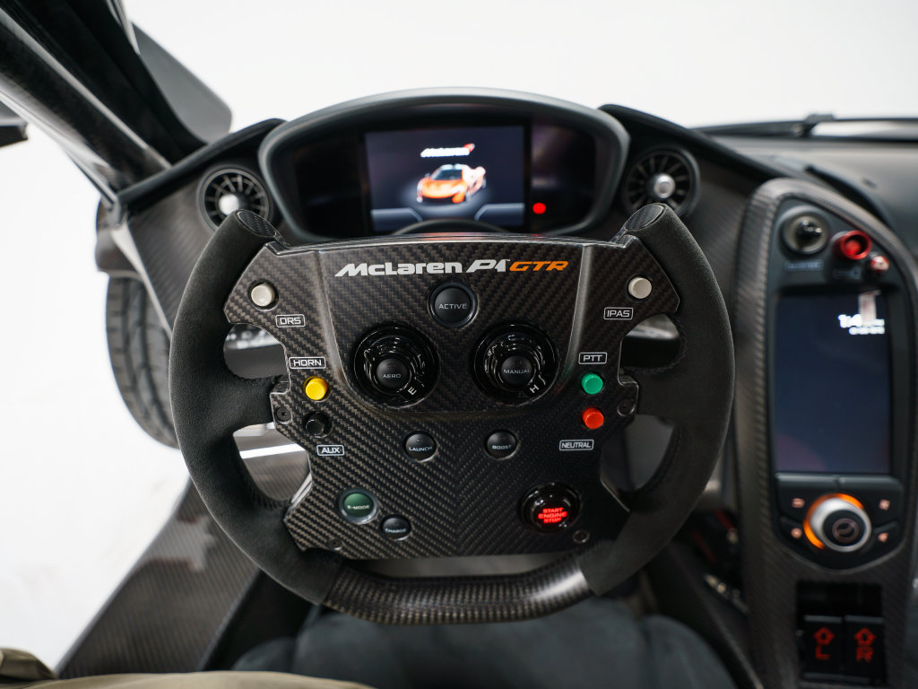 Used 2015 McLaren P1 photo 9