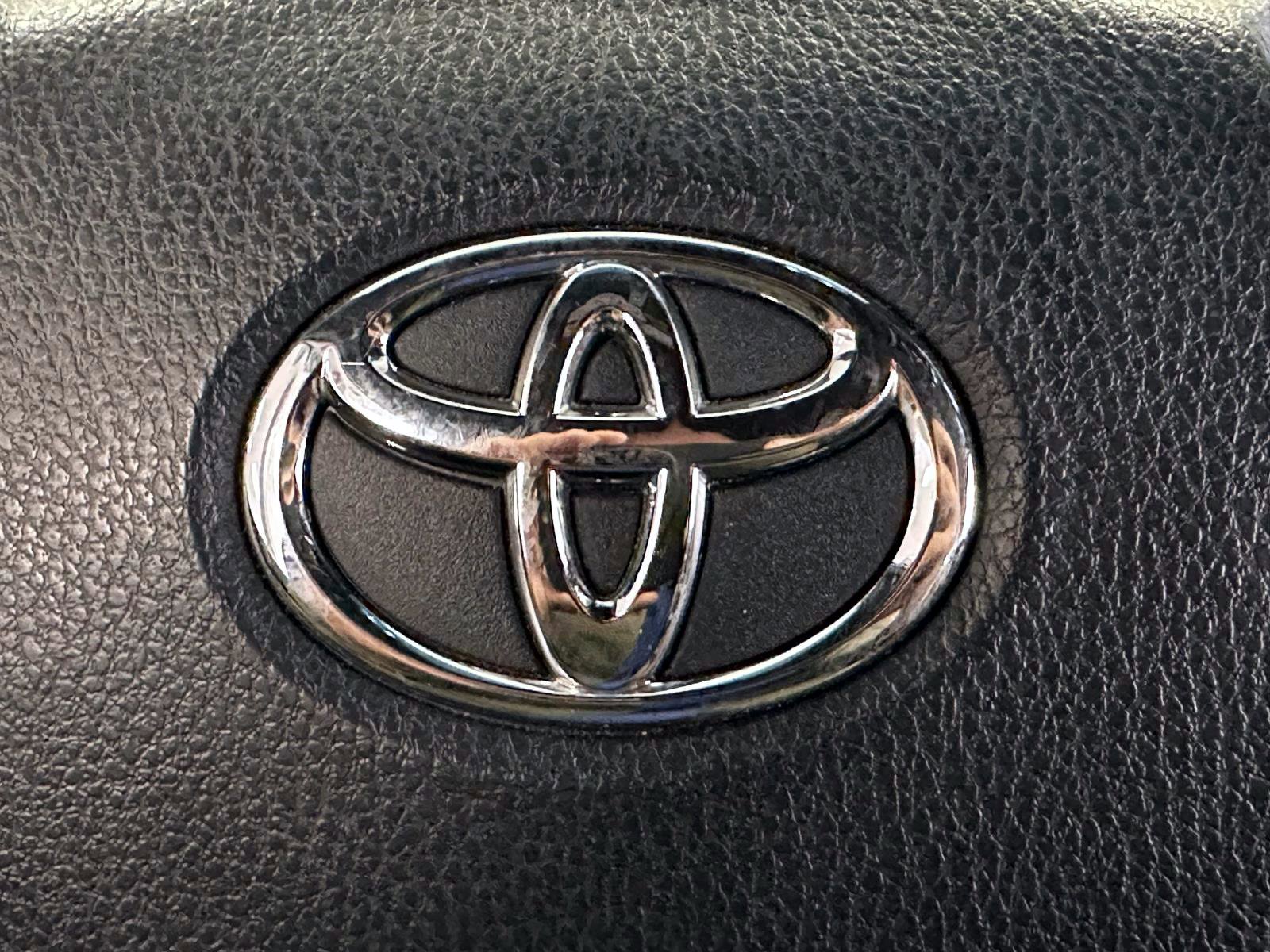 2023 Toyota Venza XLE