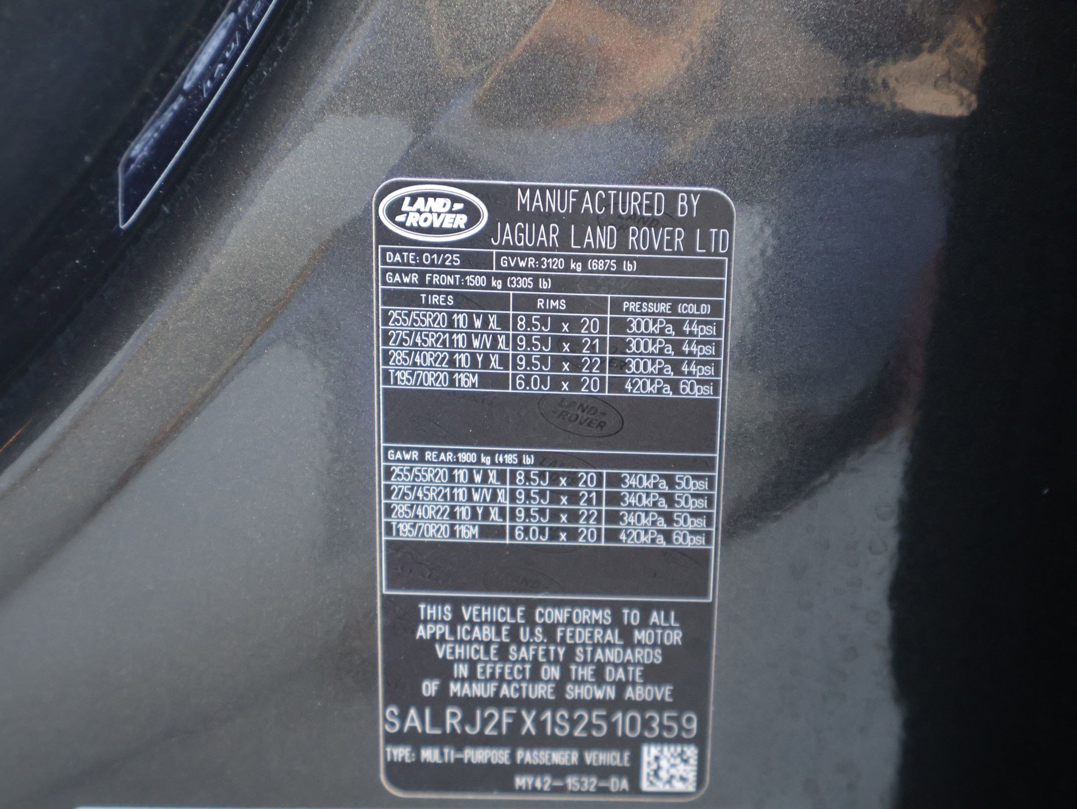 2025 Land Rover Discovery S