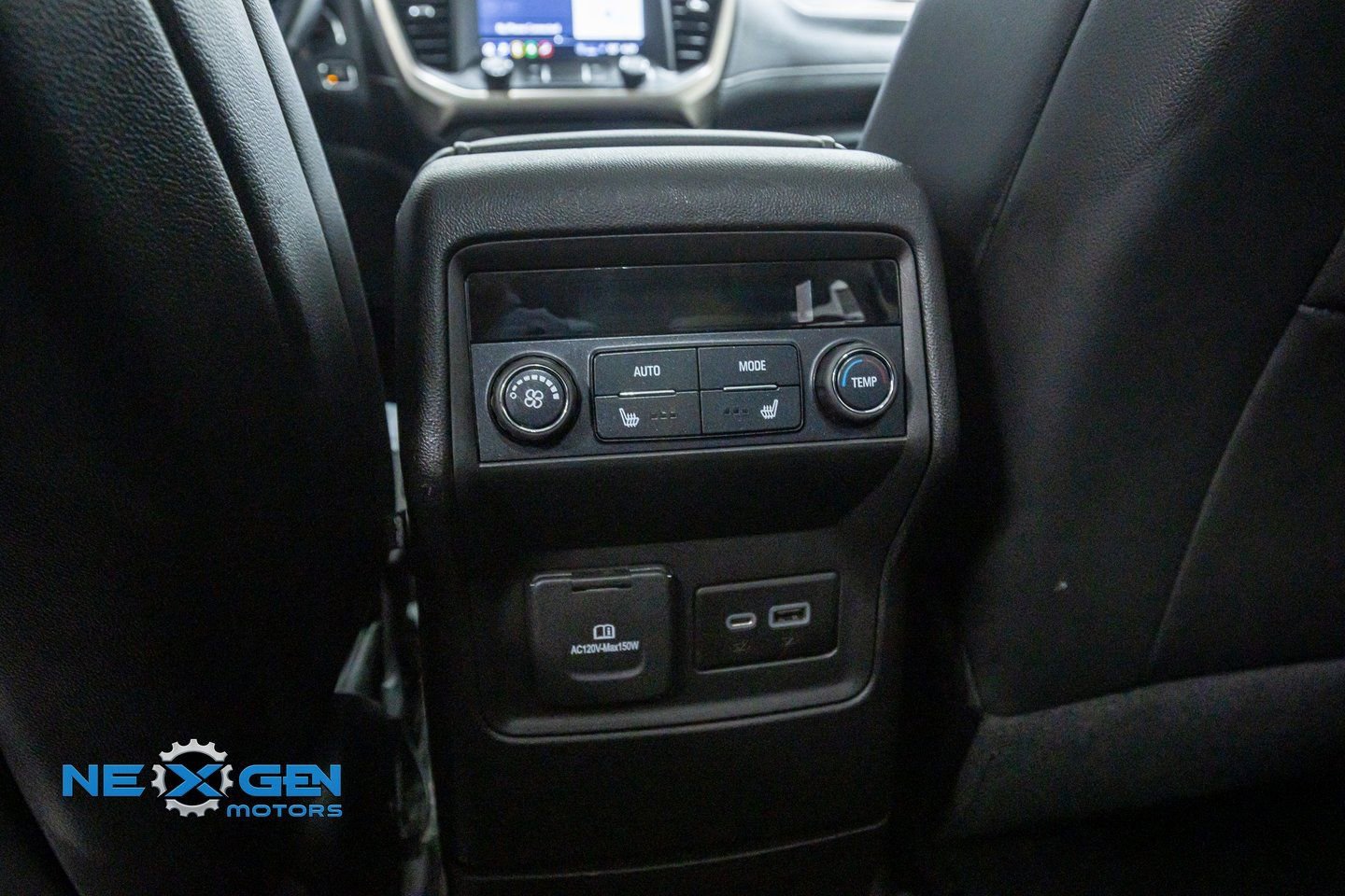 2021 GMC Acadia Denali