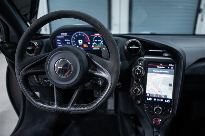 Used 2018 McLaren 720S Performance photo 39