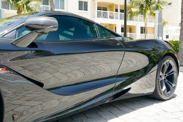 Used 2018 McLaren 720S Performance photo 11