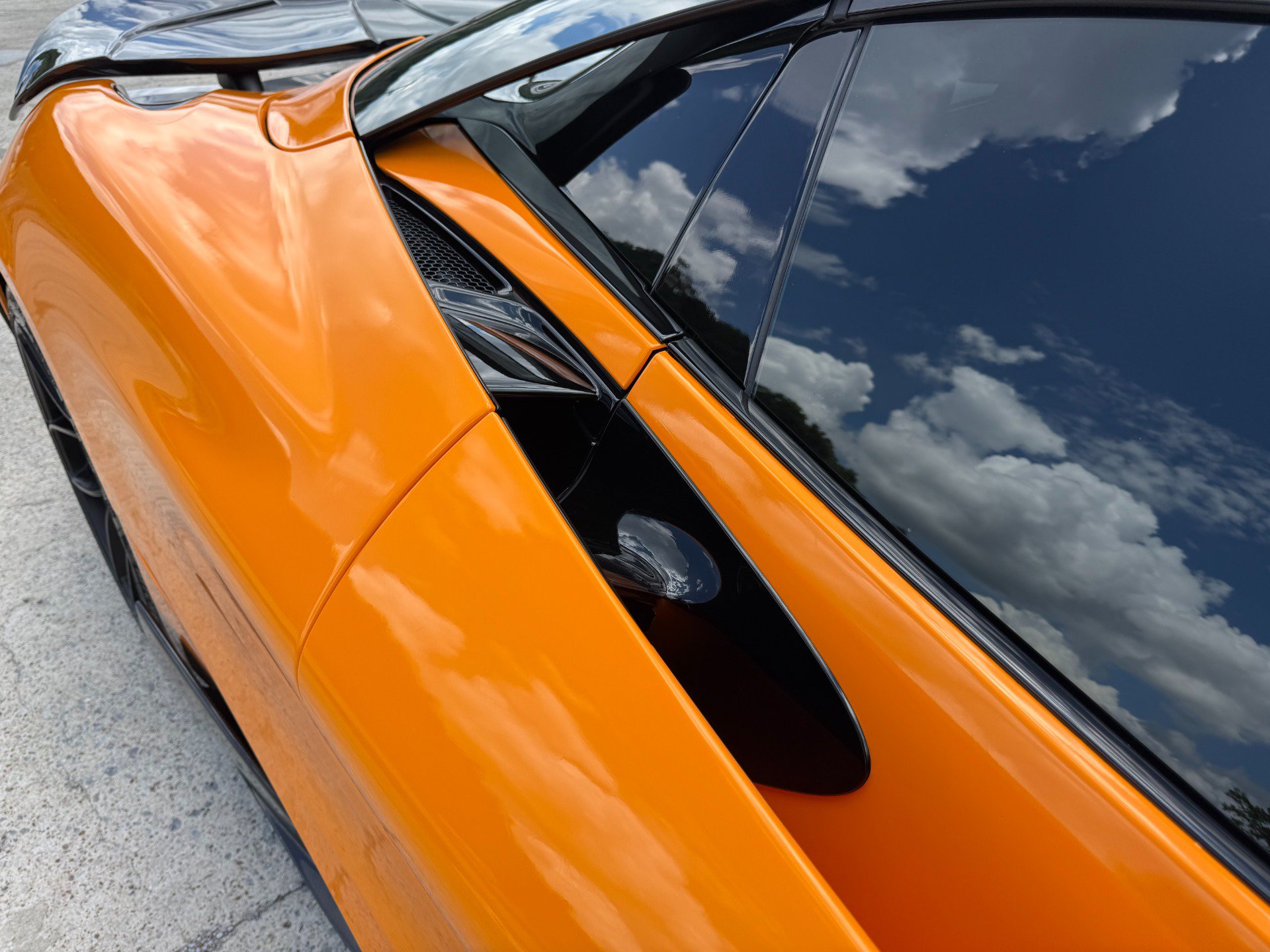 Used 2021 McLaren 720S Performance photo 58