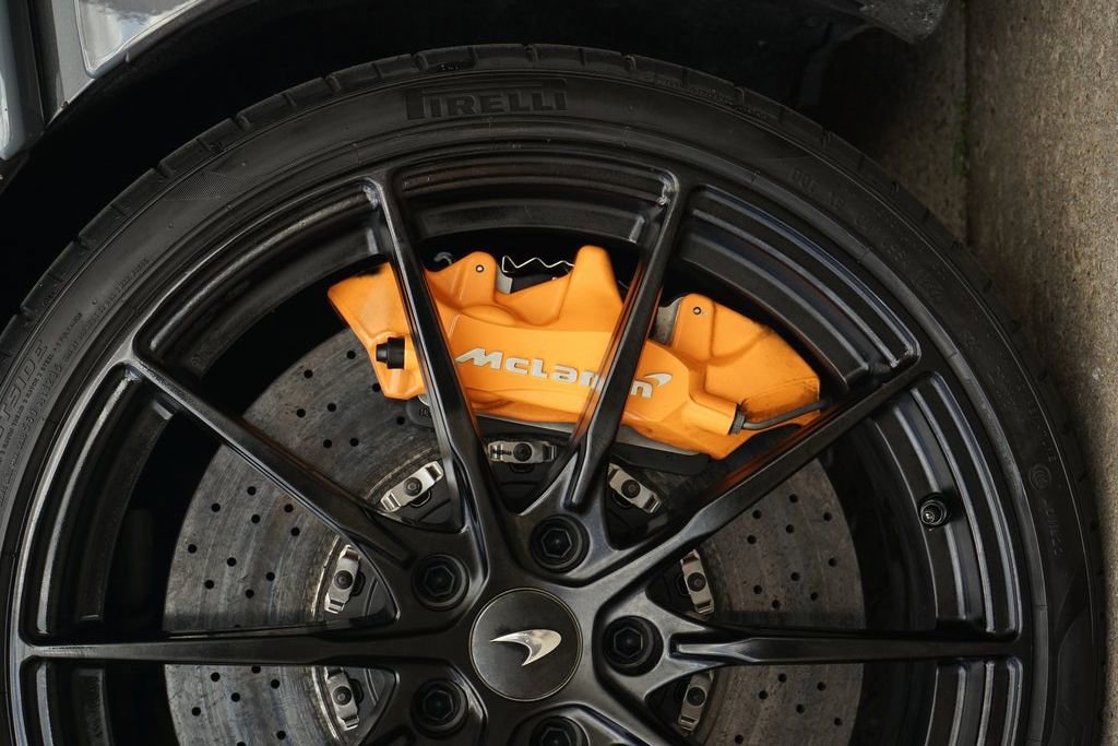 Used 2019 McLaren 600LT photo 38