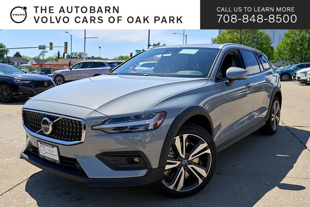 New 2026 Volvo V60 B5 Cross Country Plus w/ Climate Package