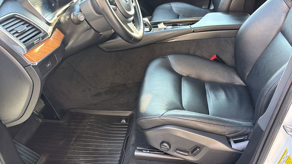 2023 Volvo Xc90 B6 Core