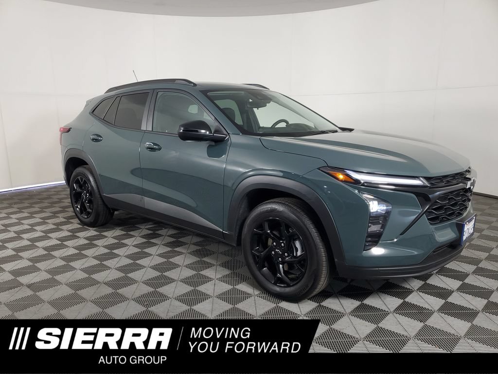 Used 2026 Chevrolet Trax LT w/ Midnight Edition