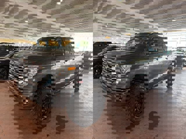 Used 2019 Toyota Tundra Limited w/ Limited Premium Package