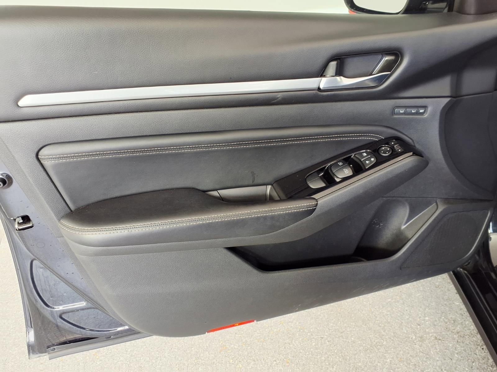 2020 Nissan Altima 2.5 Platinum