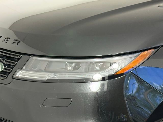 2026 Land Rover Range Rover Sport SE