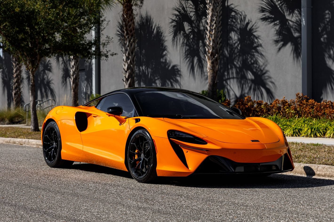 Used 2025 McLaren Artura